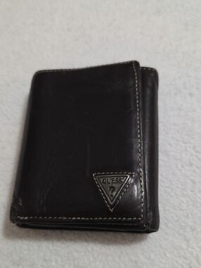 GUESS MENS WALLET